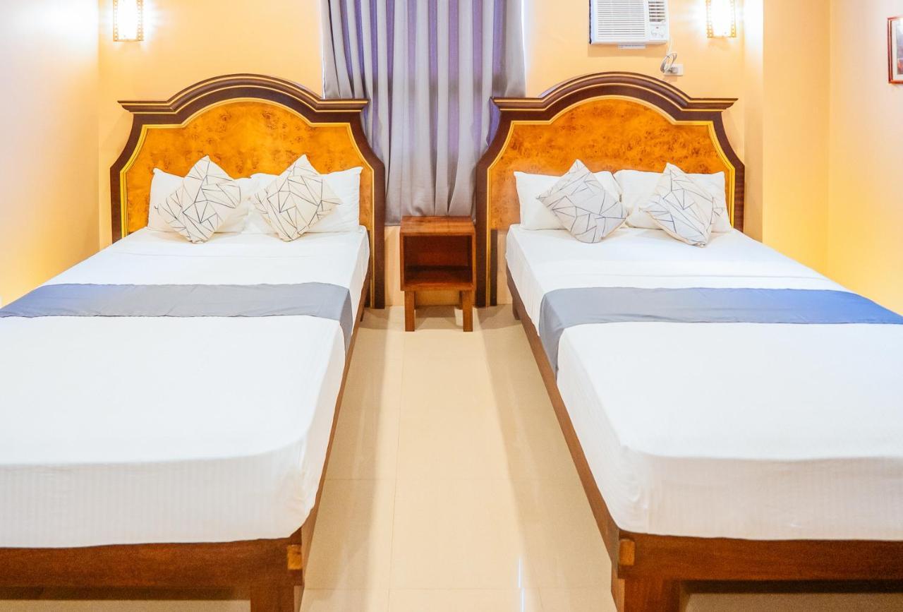 Reddoorz Plus @ Hotel Platinum Occidental Mindoro Σαν Χοσέ Εξωτερικό φωτογραφία