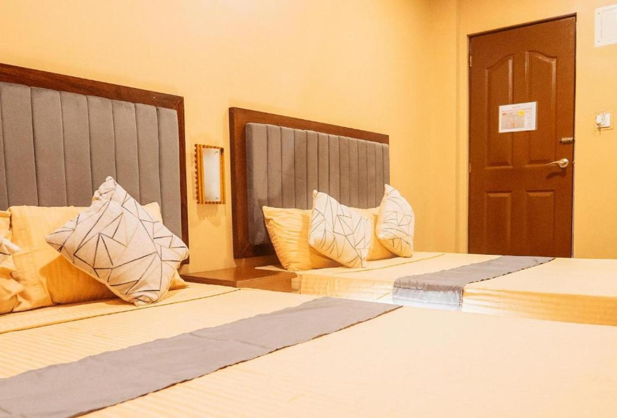Reddoorz Plus @ Hotel Platinum Occidental Mindoro Σαν Χοσέ Εξωτερικό φωτογραφία